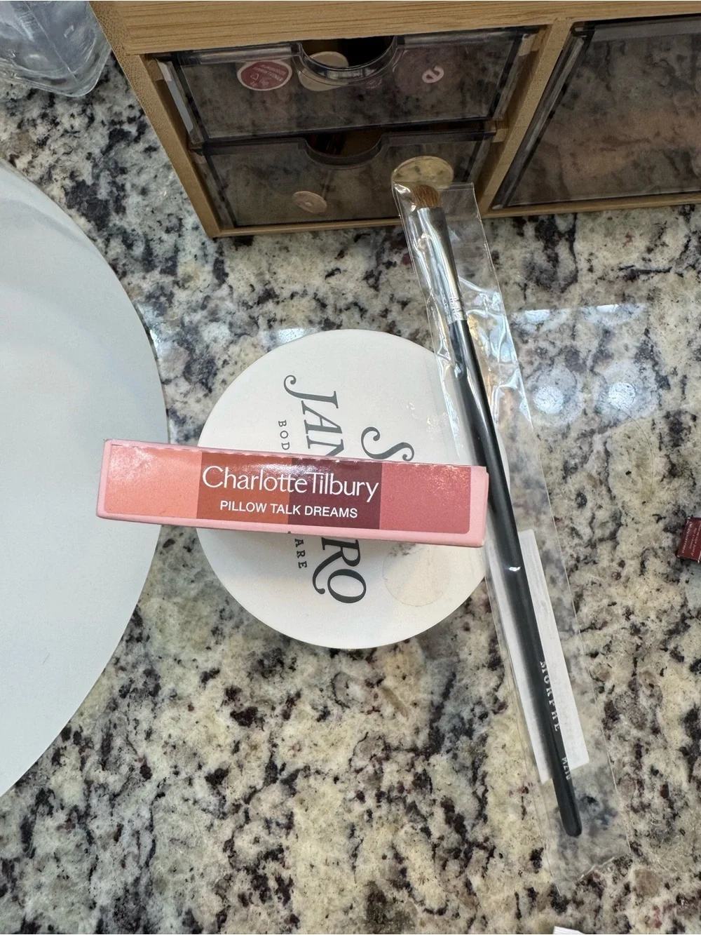 Charlotte Tilbury pillow talk dream eyeshadow pallet